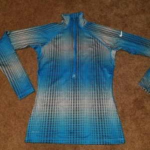 Ladies Nike athletic shirt size Medium. Like new!